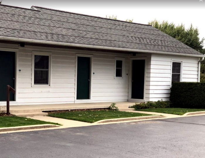 Motel Somerset - From Web Listing (newer photo)